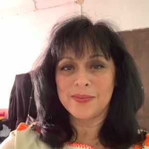 Meet your Posher, Leticia